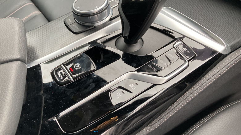 BMW 5 Series 530e M Sport 4dr Auto Saloon